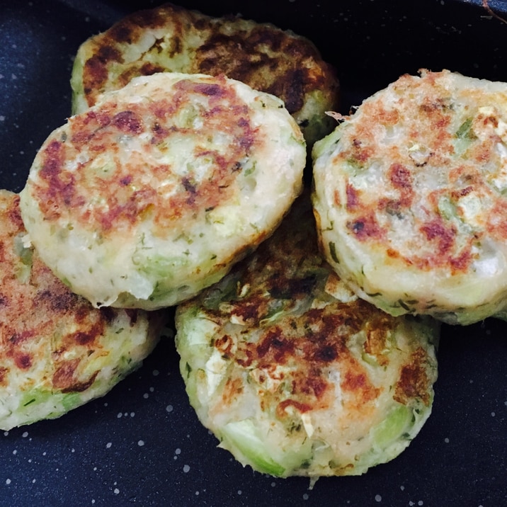 離乳食に！キャベツとツナのお焼き